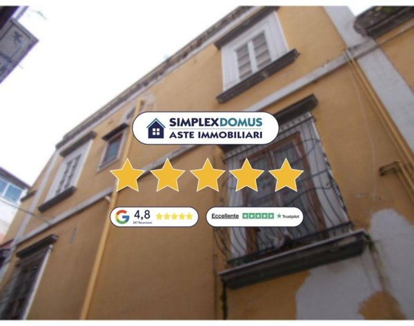 appartamento in vendita a Napoli in zona Stella