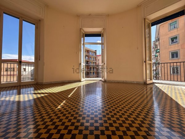 appartamento in vendita a Napoli in zona Arenella