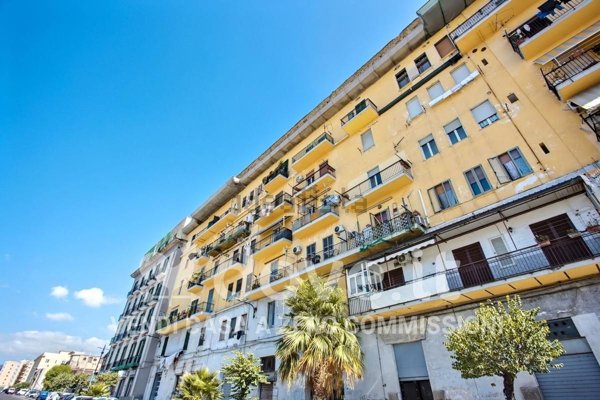 appartamento in vendita a Napoli in zona Zona Industriale-Ferrovia