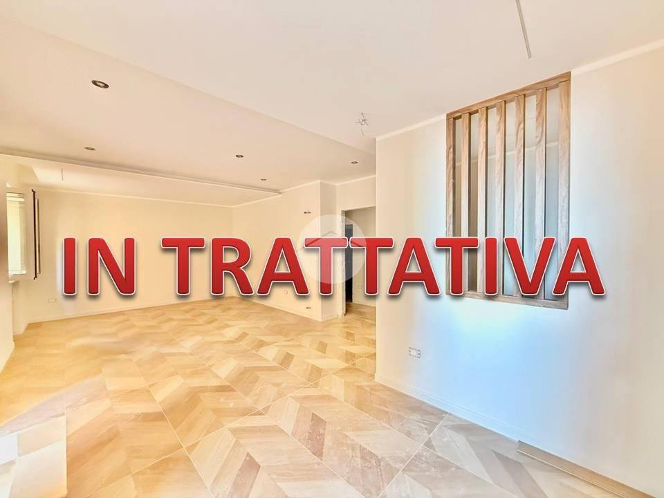 appartamento in vendita a Napoli in zona Posillipo