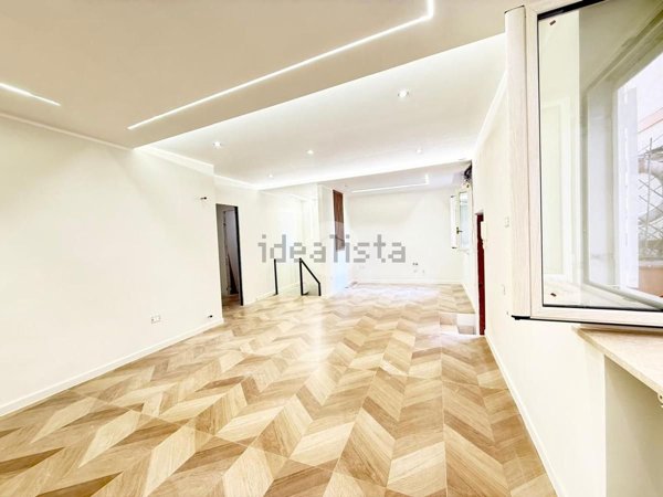 appartamento in vendita a Napoli in zona Posillipo