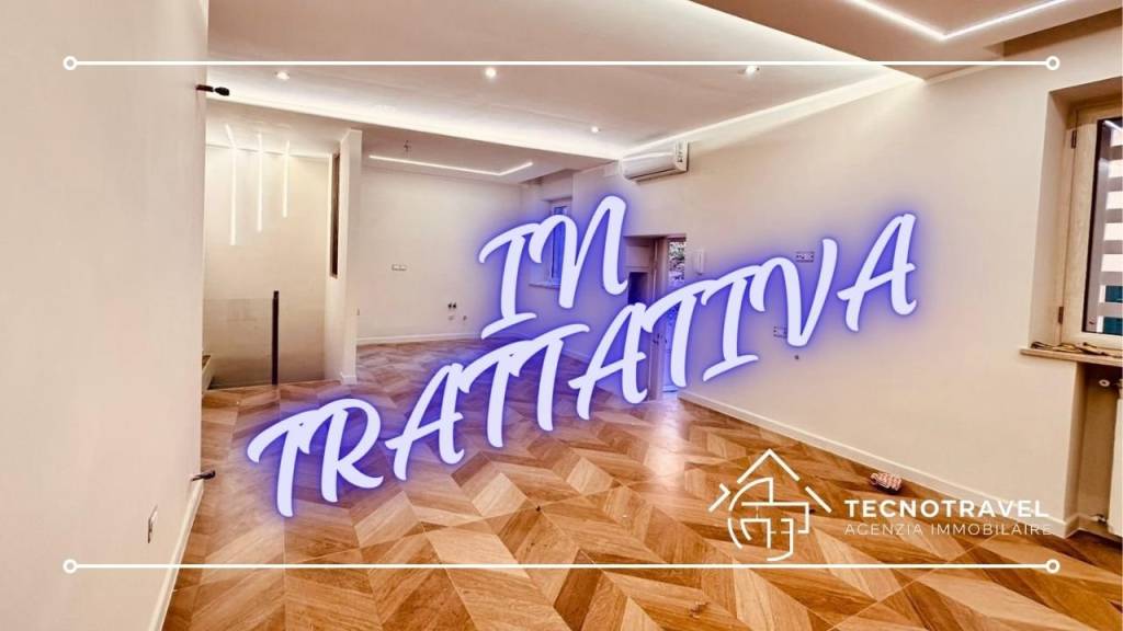 appartamento in vendita a Napoli in zona Posillipo