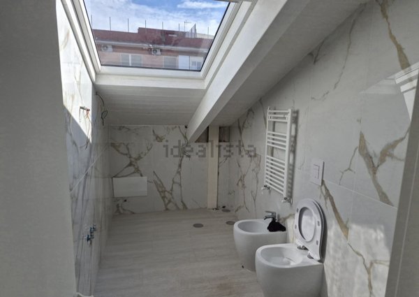 appartamento in vendita a Napoli in zona San Lorenzo