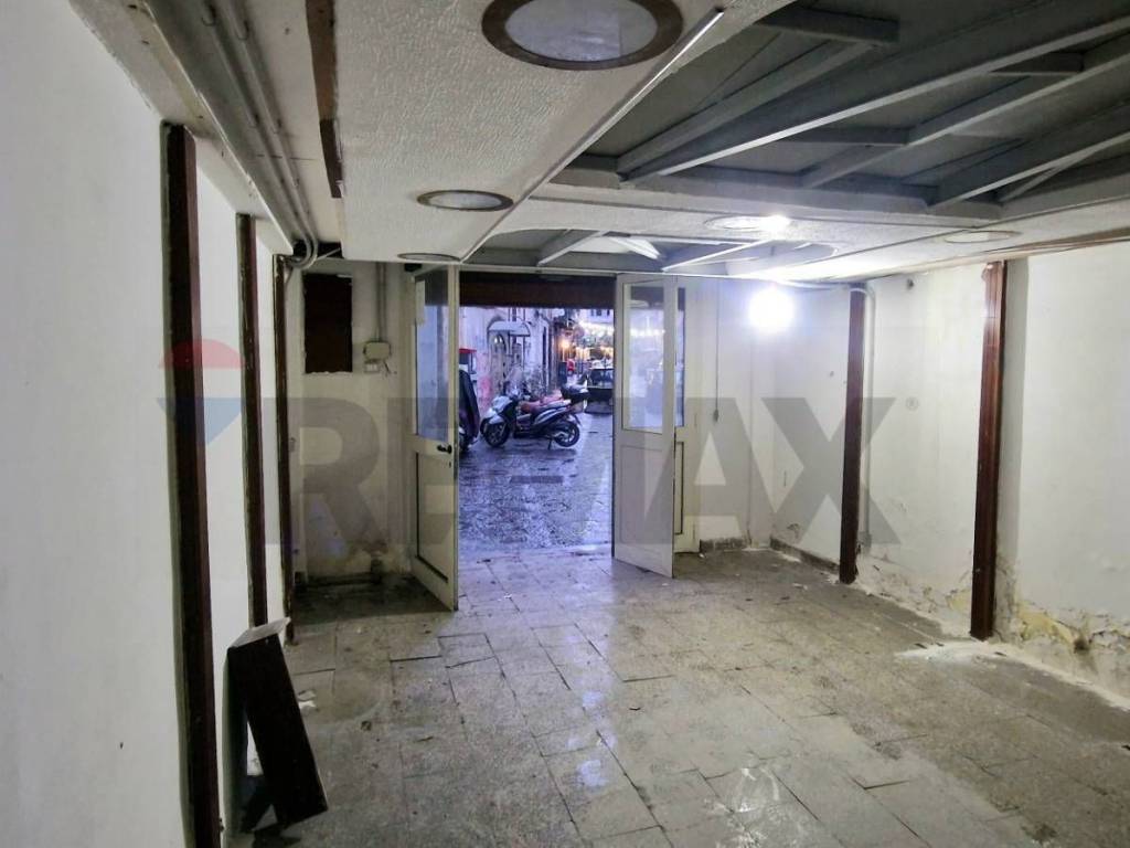 negozio in vendita a Napoli