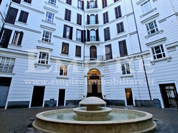 appartamento in vendita a Napoli in zona Pendino / San Giuseppe