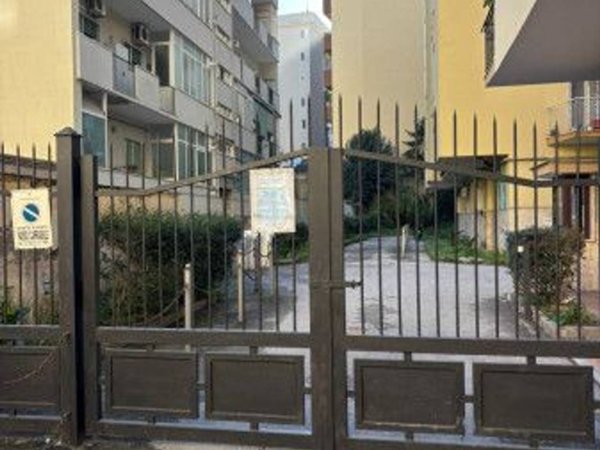appartamento in vendita a Napoli in zona Arenella