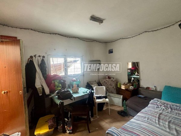 appartamento in vendita a Napoli in zona Vicaria