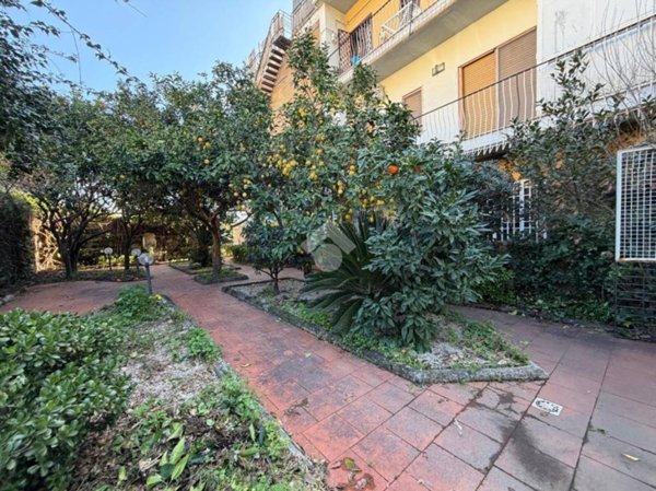appartamento in vendita a Napoli in zona Posillipo