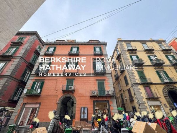appartamento in vendita a Napoli in zona Stella