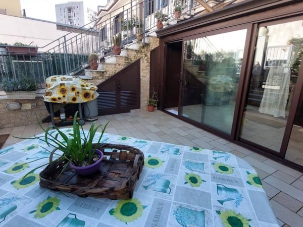 appartamento in vendita a Napoli in zona Zona Industriale-Ferrovia