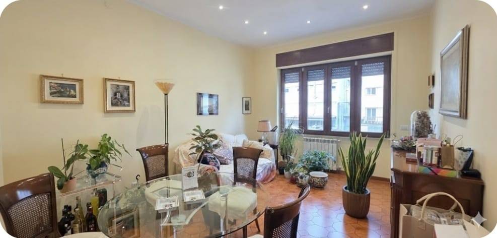 appartamento in vendita a Napoli in zona Vomero