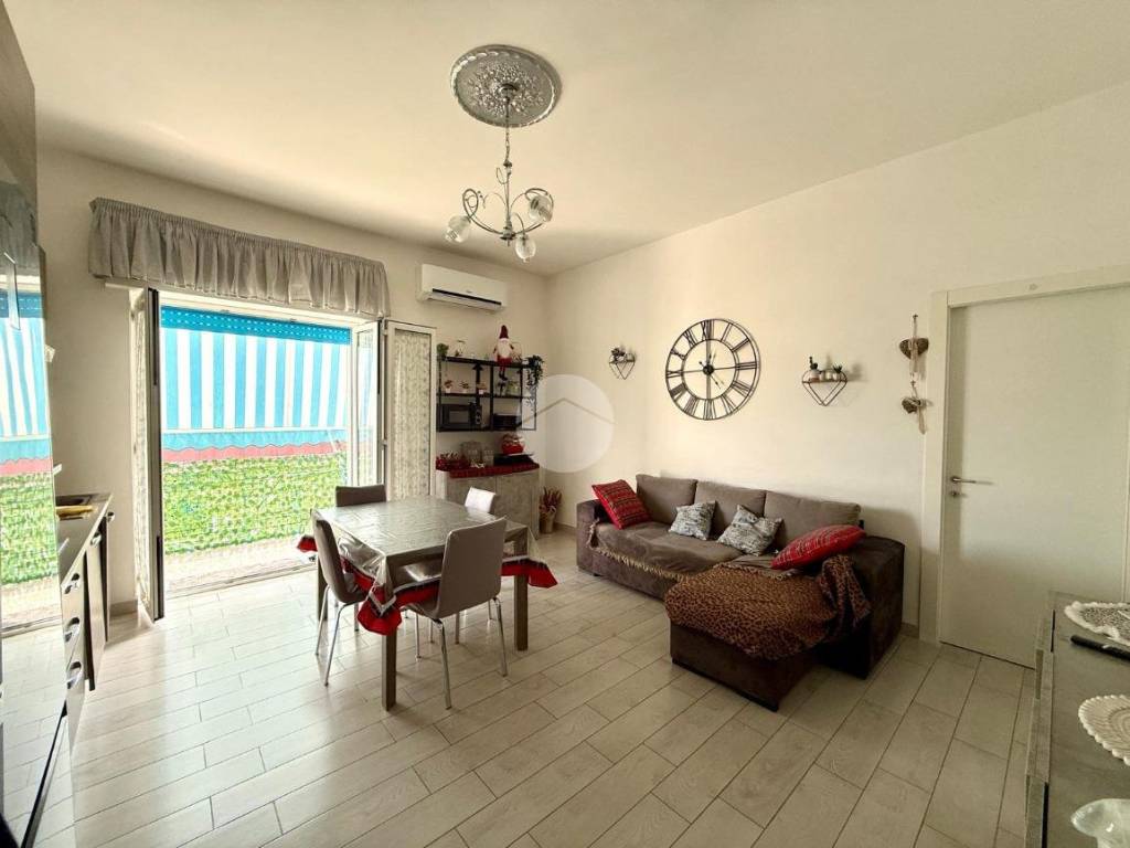 appartamento in vendita a Napoli in zona Secondigliano