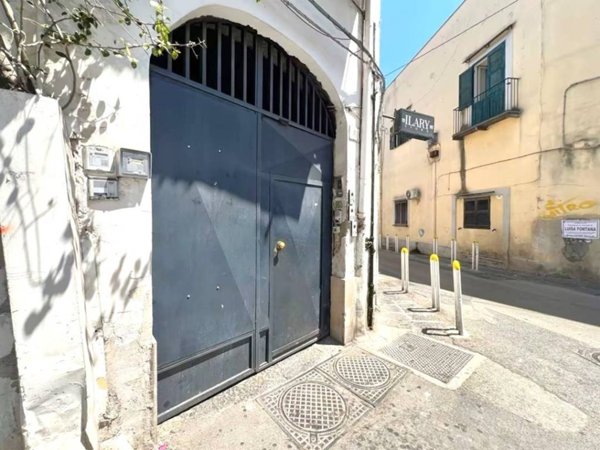 appartamento in vendita a Napoli in zona Bagnoli