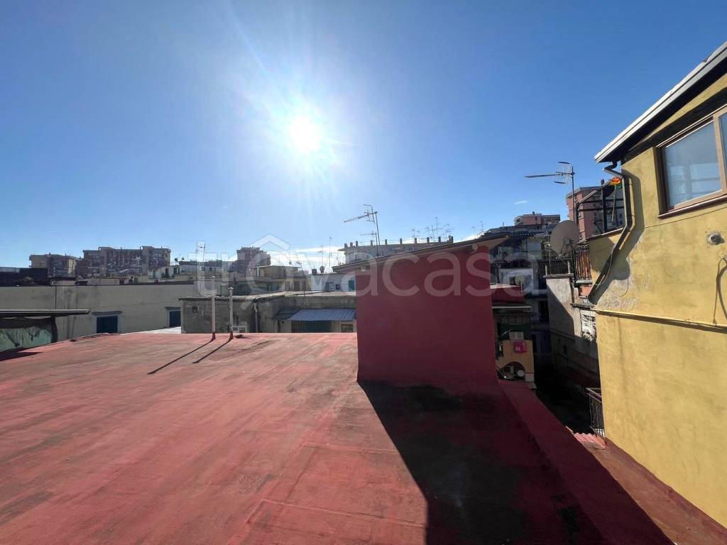 appartamento in vendita a Napoli in zona Bagnoli