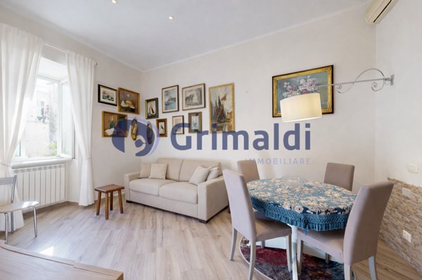 appartamento in vendita a Napoli in zona Bagnoli