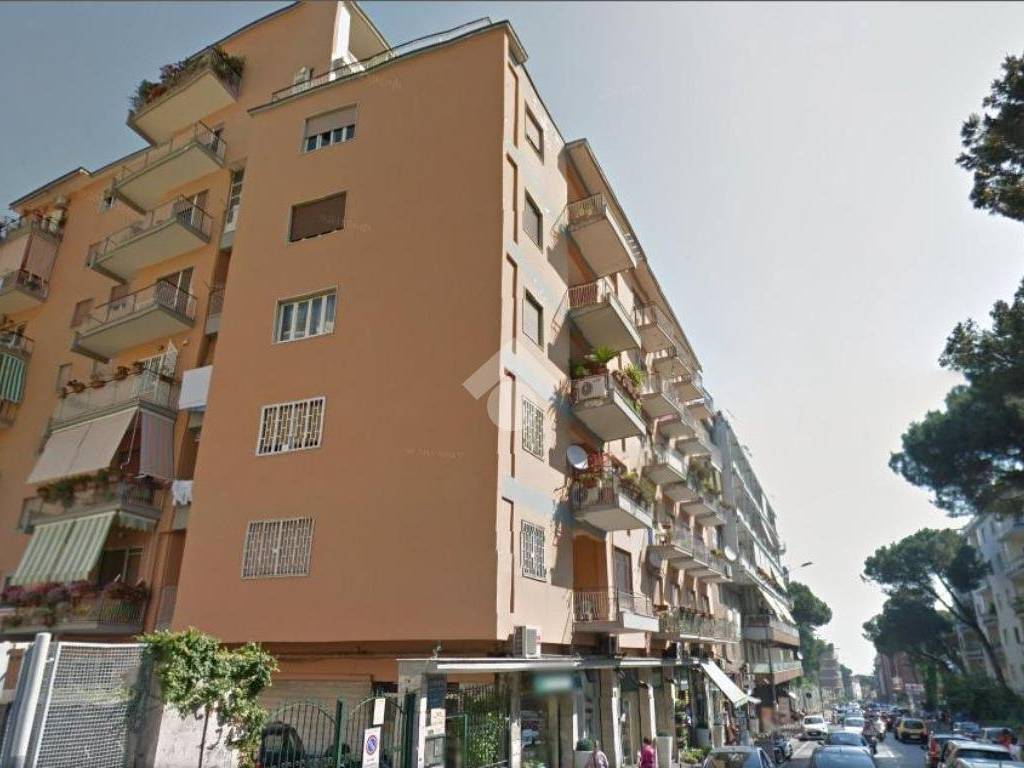 appartamento in vendita a Napoli in zona Capodimonte / Colli Aminei