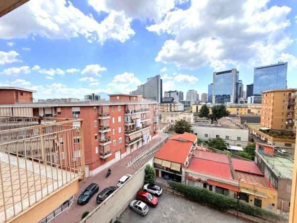 appartamento in vendita a Napoli in zona Poggioreale