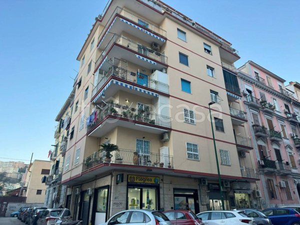 appartamento in vendita a Napoli in zona Fuorigrotta