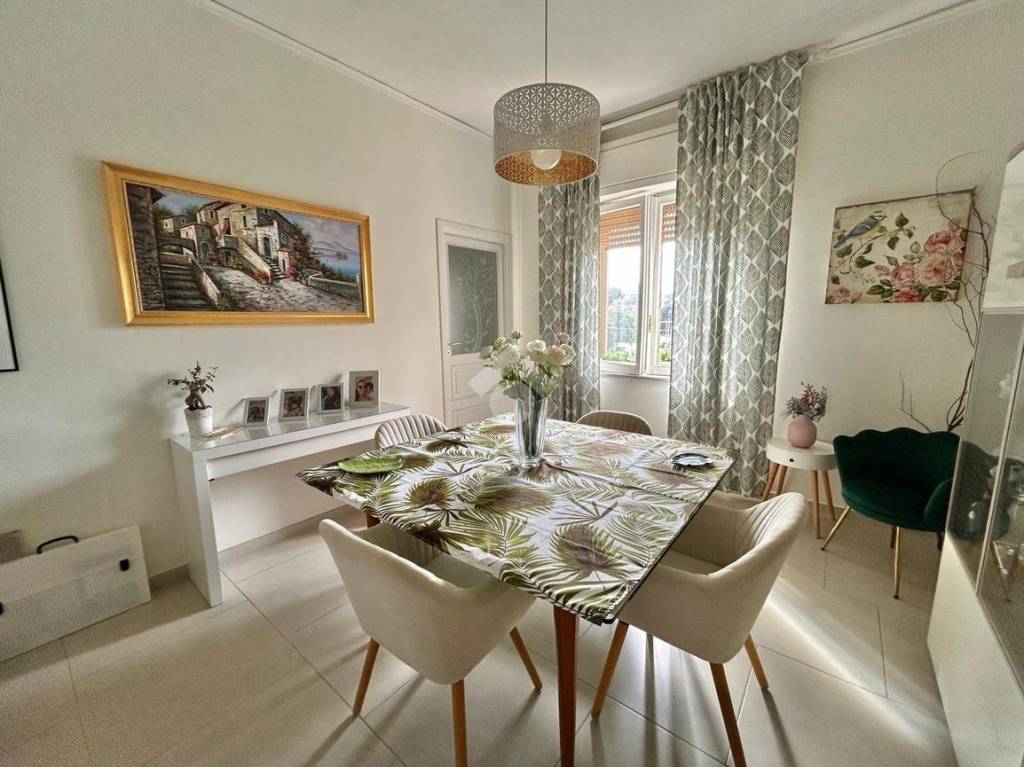 appartamento in vendita a Napoli in zona Capodimonte / Colli Aminei