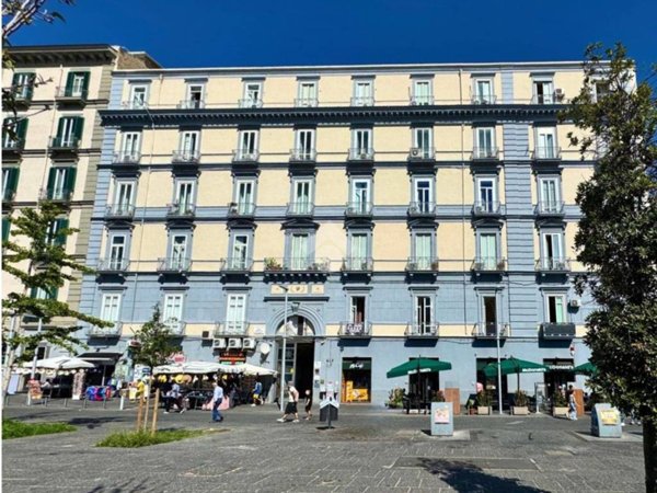 appartamento in vendita a Napoli in zona San Lorenzo