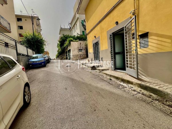 appartamento in vendita a Napoli in zona Posillipo