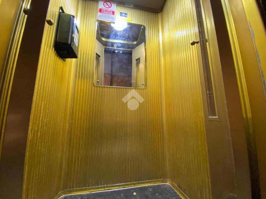 appartamento in vendita a Napoli in zona Secondigliano