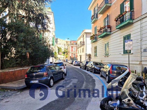 appartamento in vendita a Napoli in zona Fuorigrotta