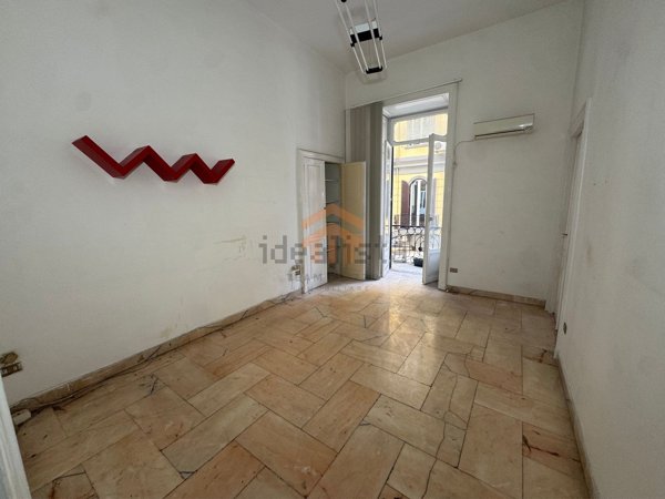 appartamento in vendita a Napoli in zona San Ferdinando