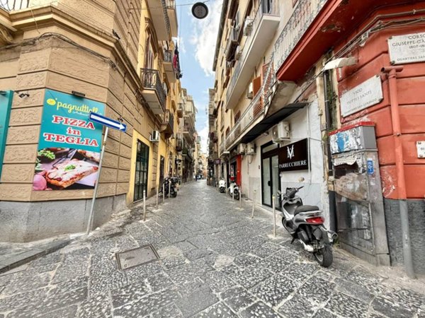 appartamento in vendita a Napoli in zona Pendino / San Giuseppe