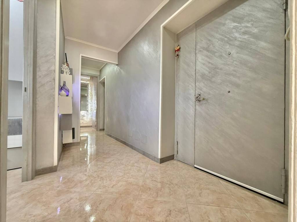 appartamento in vendita a Napoli in zona Pendino / San Giuseppe