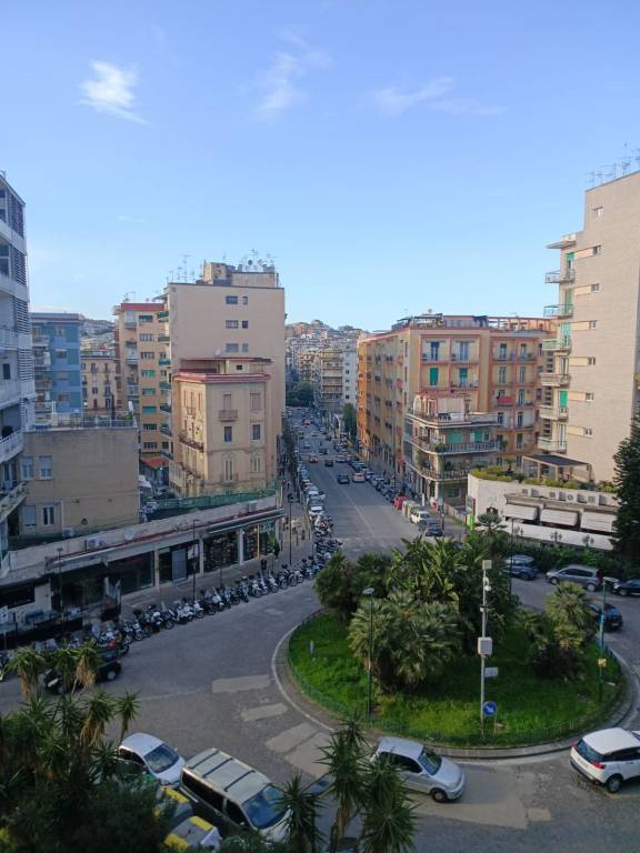 appartamento in vendita a Napoli in zona Vomero