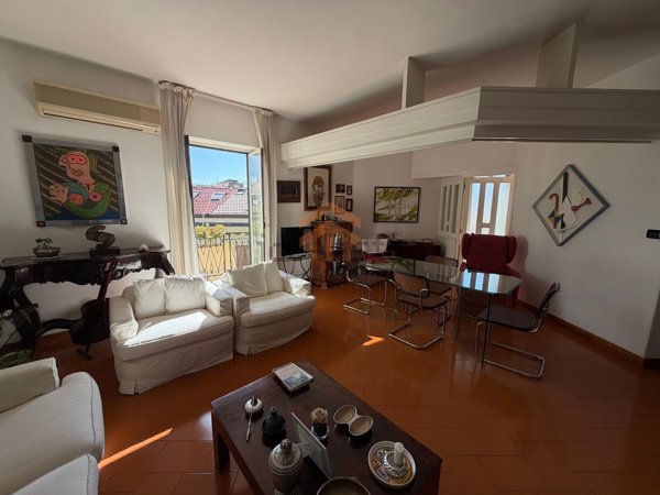 appartamento in vendita a Napoli in zona Pendino / San Giuseppe