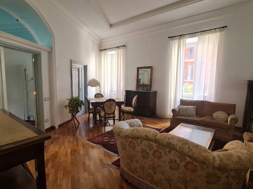 appartamento in vendita a Napoli in zona Vomero