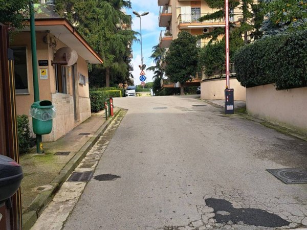 appartamento in vendita a Napoli in zona Piscinola