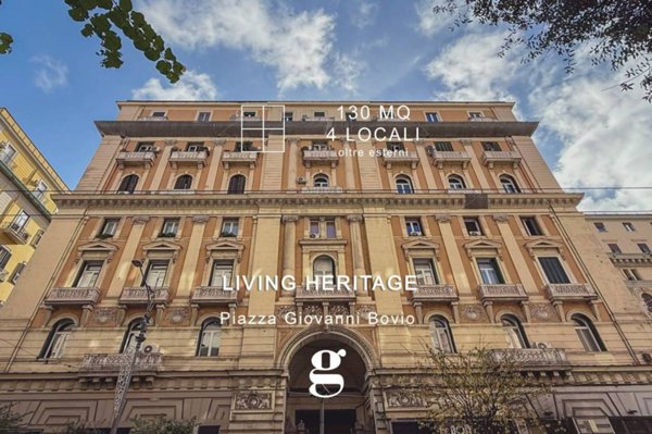 appartamento in vendita a Napoli in zona Chiaia