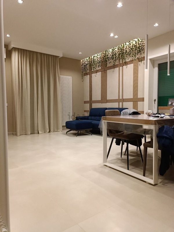 appartamento in vendita a Napoli in zona Arenella