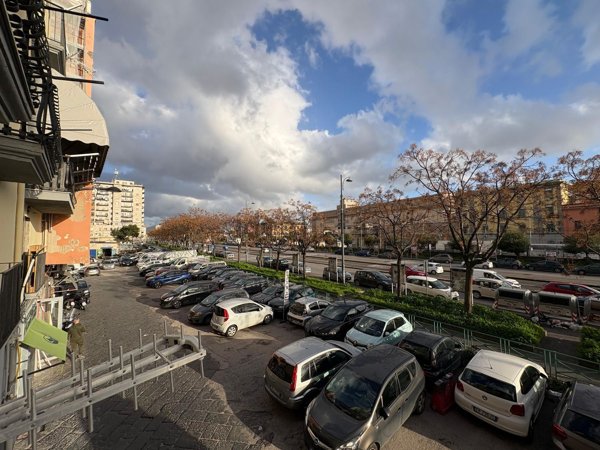 appartamento in vendita a Napoli in zona Mercato