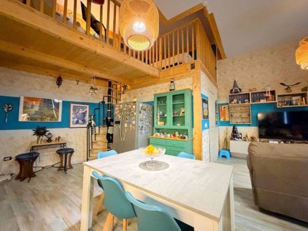 appartamento in vendita a Napoli in zona Arenella