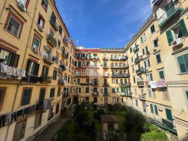 appartamento in vendita a Napoli