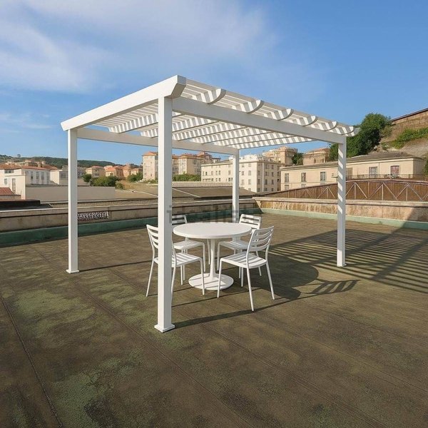 appartamento in vendita a Napoli in zona San Carlo all'Arena