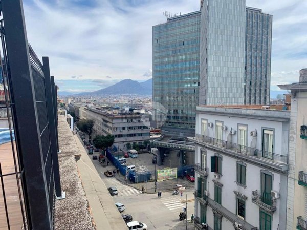 appartamento in vendita a Napoli in zona Vicaria