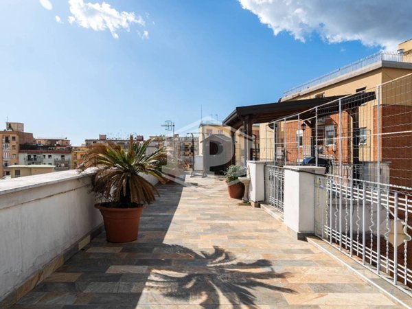 appartamento in vendita a Napoli in zona Arenella