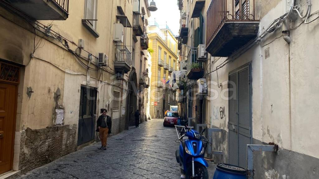 appartamento in vendita a Napoli in zona Stella