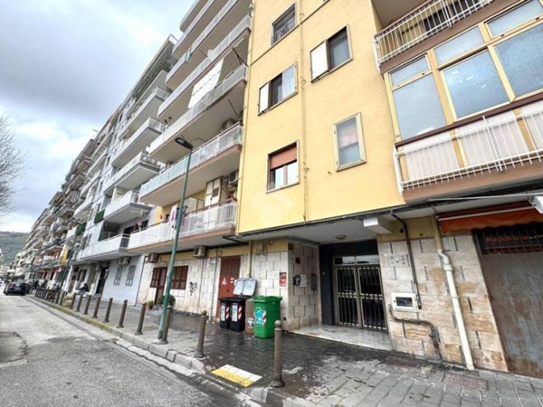 appartamento in vendita a Napoli in zona Pianura