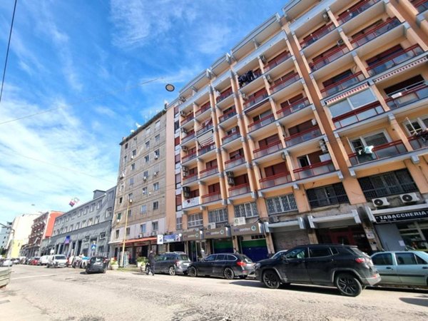appartamento in vendita a Napoli in zona Mercato