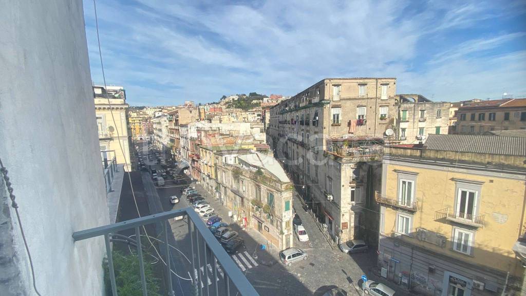 appartamento in vendita a Napoli in zona Mercato