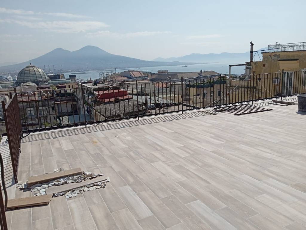 appartamento in vendita a Napoli in zona Arenella