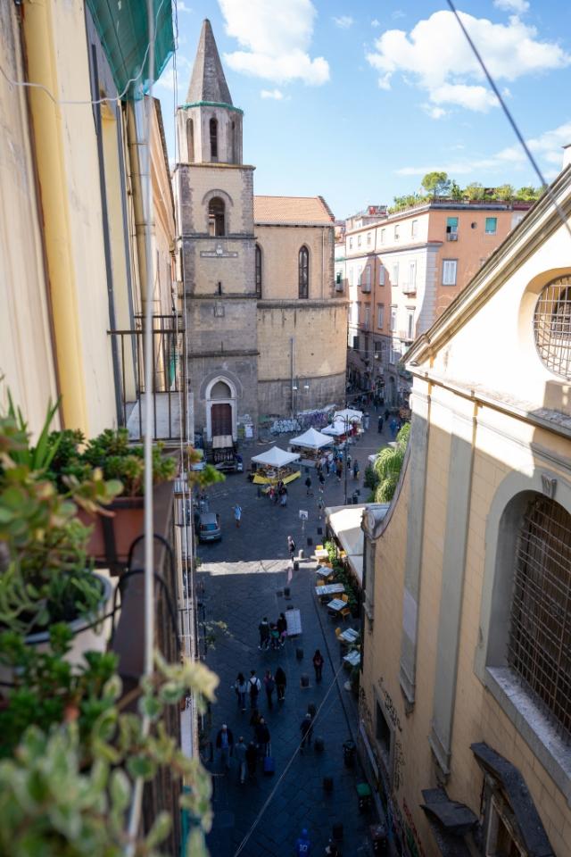 appartamento in vendita a Napoli in zona Stella