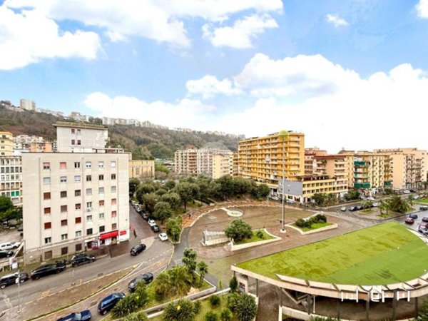 appartamento in vendita a Napoli in zona Fuorigrotta
