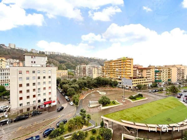 appartamento in vendita a Napoli in zona Fuorigrotta